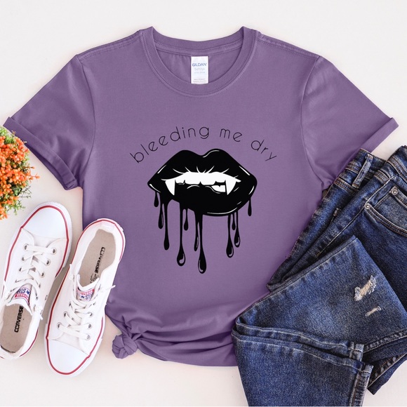 BLEEDING ME DRY Vampire GUTS Olivia Rodrigo Shirt - Picture 1 of 1